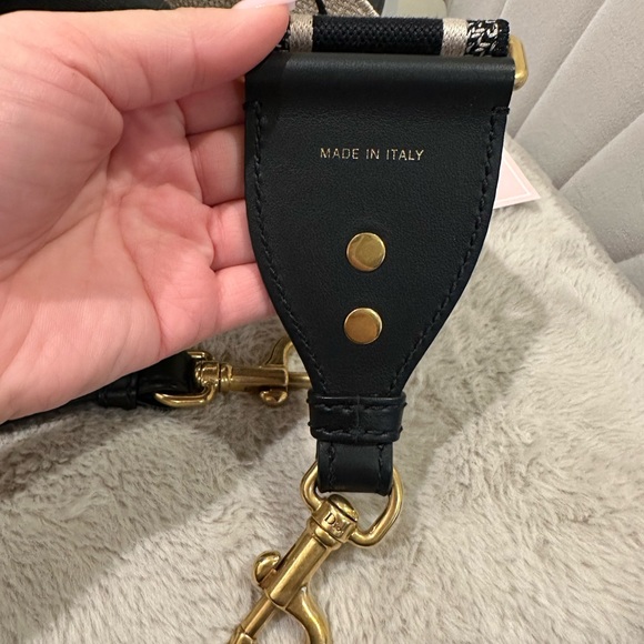 Dior Grained Leather Black Saddle with Strap - Picture 13 of 13